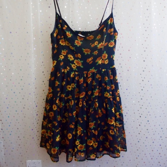 š»American Rag Dressš» - Picture 3 of 4